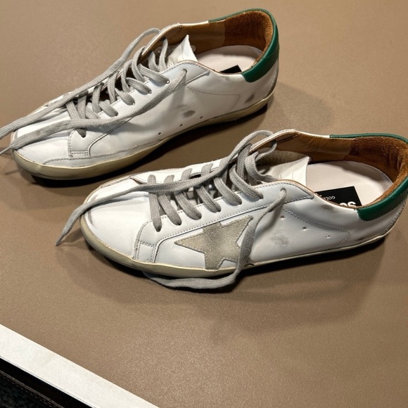 Golden Goose sneakers with green trim - Picture 3 of 9